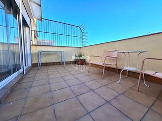 Lloguer Pis  Mas. Espectacular atico con terraza, muy cerca del cap nou!!!!