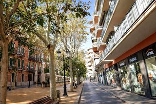 Pis  Avinguda d'isabel la catòlica. Piso en venta en l hospitalet centre!!