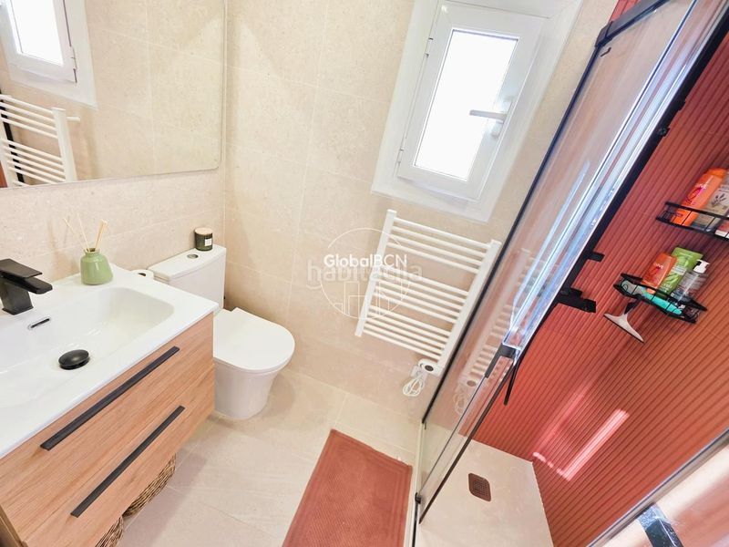 Foto 44877431-14d2-487a-8eb6-267c5fdd77c3. Àtic amb calefacció a Centre Esplugues de Llobregat