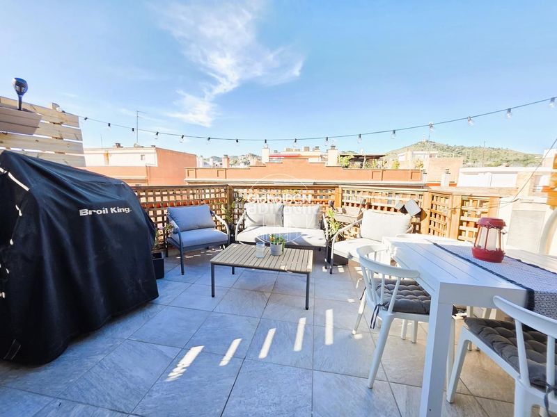 Foto 9b840c3f-ca70-4732-adc6-28f10b70759a. Àtic amb calefacció a Centre Esplugues de Llobregat