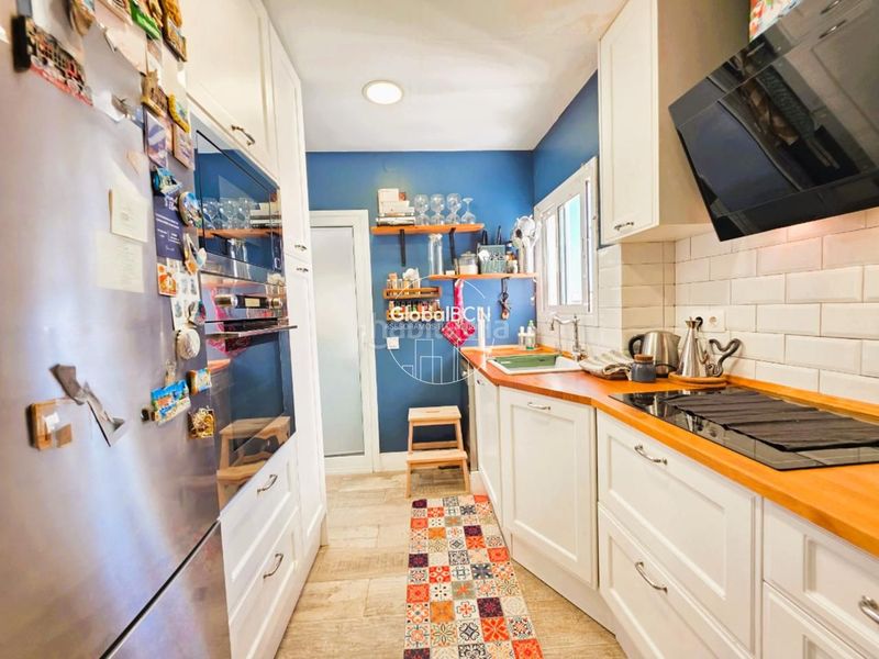 Foto ce952981-8e3e-4877-bd5c-12f14e5767e7. Àtic amb calefacció a Centre Esplugues de Llobregat