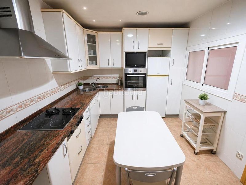 Foto 23d4aa39-fb43-4f44-b27f-c6ad93a631e6. Pis amb calefacció a Centre Cornellà de Llobregat