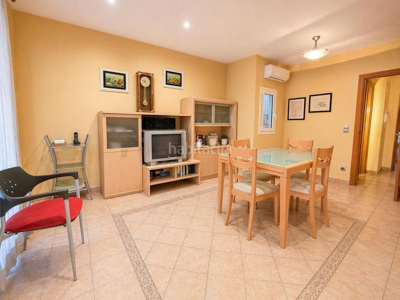 Foto 75a5894b-ed58-4c51-89f4-3228dd9fd583. Pis amb calefacció a Centre Cornellà de Llobregat