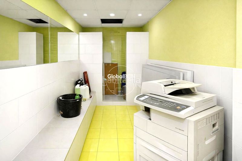 Foto 17542ad4-5324-4fa7-8f96-e144ae534e61. Business premise in Centre Cornellà de Llobregat
