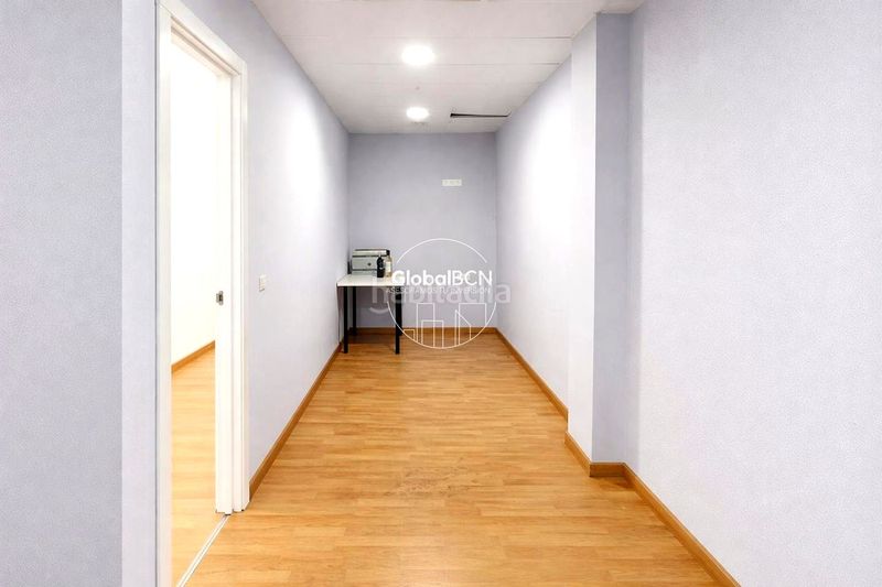 Foto d3caf75b-b1e3-47ed-b438-d4a978a1283f. Business premise in Centre Cornellà de Llobregat