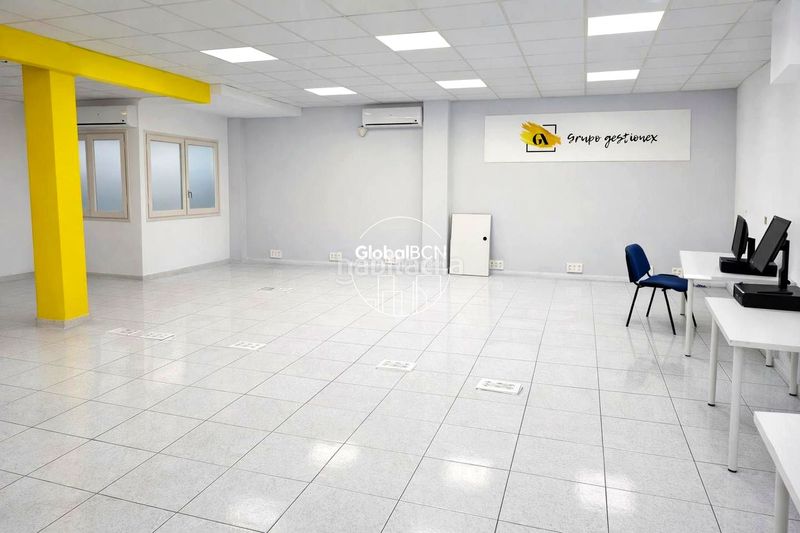 Foto fd4fb4d4-ec5b-4411-bbf0-184df5e38655. Business premise in Centre Cornellà de Llobregat