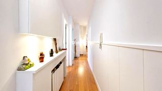 Ground floor  De la verge del pilar. Planta baja con patio en cornella centre!!