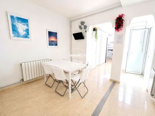 Etagenwohnung  Calle de vaquer. Amplia vivienda de 133 m con dos viviendas independientes junto
