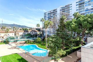 Pis  Passeig de manuel girona. Exclusiva vivienda en pedralbes con piscina y jardines en una ur