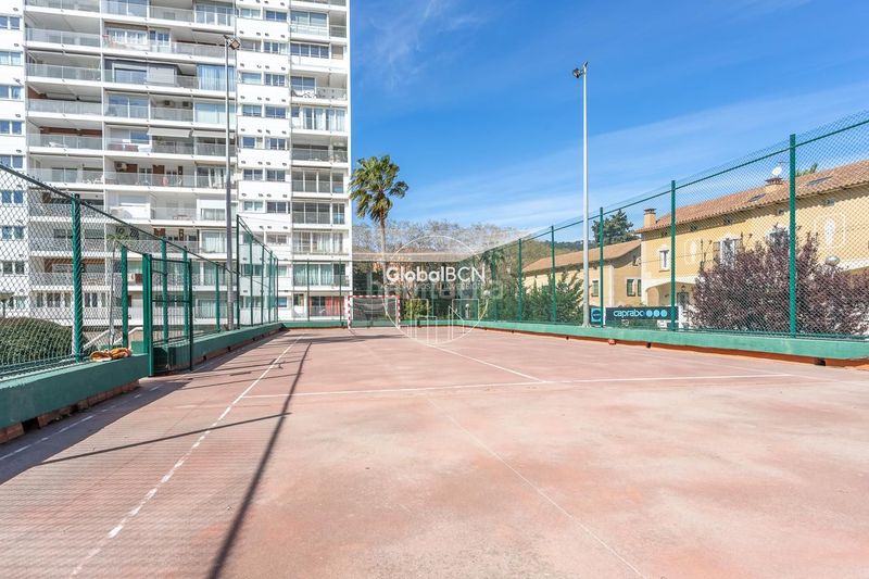 Foto 06e4c48e-1938-4ab3-9572-8ed2a8f4e637. Pis amb calefacció piscina a Sarrià Barcelona