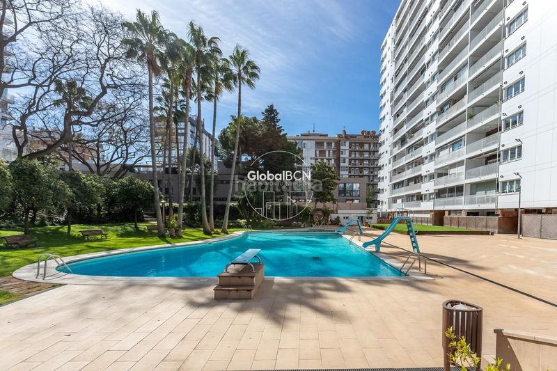 Foto afd3114a-0635-444c-83a0-d3b1246d21bc. Pis amb calefacció piscina a Sarrià Barcelona