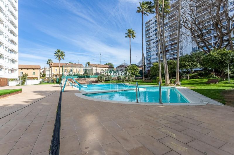 Foto ec6d77cb-0e53-4001-b531-01399af854e6. Pis amb calefacció piscina a Sarrià Barcelona