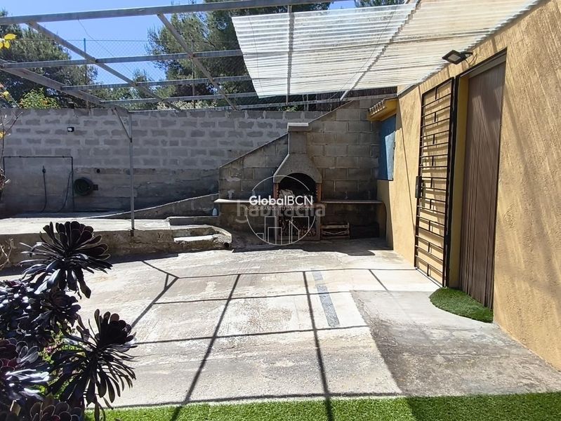 Foto 61fd6845-e1d3-4993-8493-16b9b15fccf6. Casa amb calefacció aparcament piscina a Canyelles
