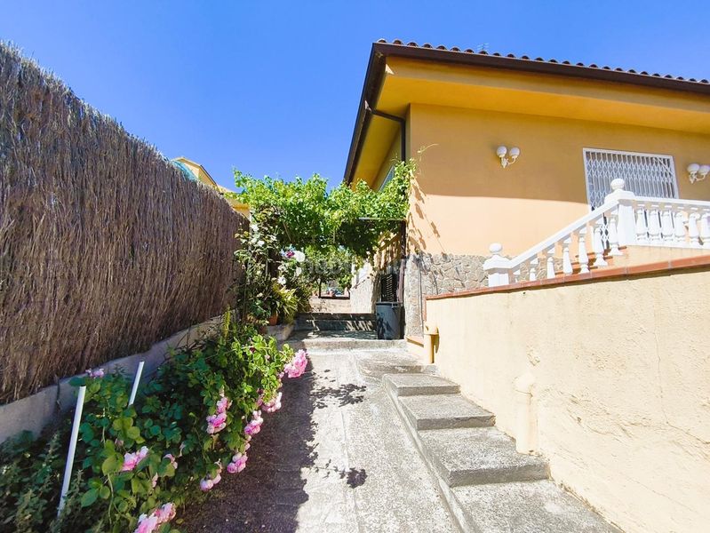 Foto a4e79717-9193-4176-9ffe-75398bb9472b. Casa amb calefacció aparcament piscina a Canyelles