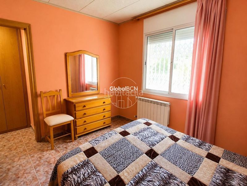 Foto d4fbd6fb-1465-4962-89c3-8bfbbbadb395. Casa amb calefacció aparcament piscina a Canyelles