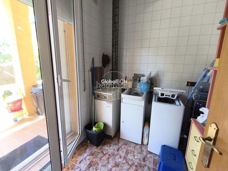 Foto dcedaaf6-f5a8-48bf-9f0b-5b7b62eb44f5. Casa amb calefacció aparcament piscina a Canyelles
