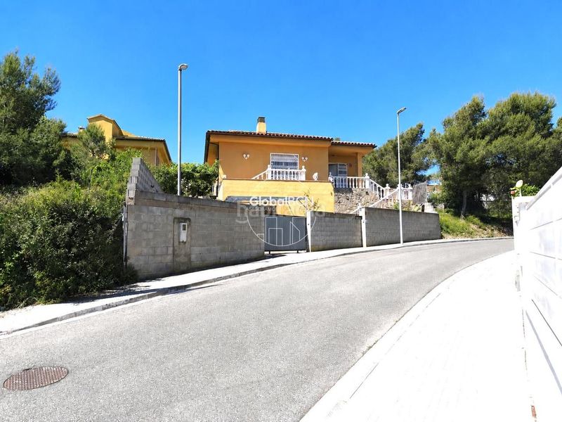 Foto dd0bf20a-cea0-41f6-b1df-d583baafb9d0. Casa amb calefacció aparcament piscina a Canyelles