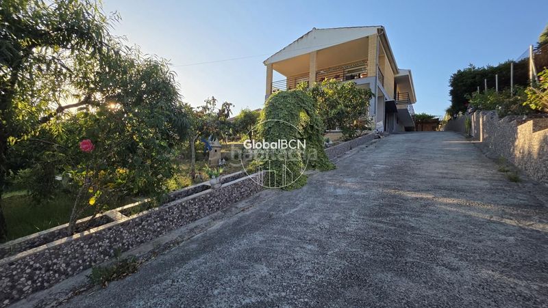 Foto b03f29a0-658f-4221-a3b0-24f815652dd2. Casa amb calefacció piscina a Vallirana