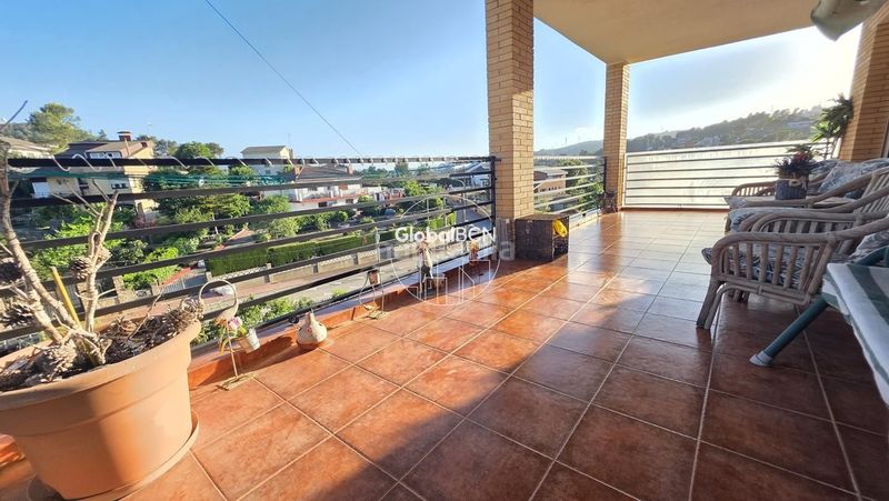 Foto bb6f43ce-bf98-4459-9176-f8f33859de3e. Casa amb calefacció piscina a Vallirana