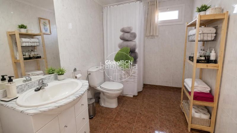 Foto fa7b0cd0-bbad-4557-bce8-584f1c58f1af. Casa amb calefacció piscina a Vallirana
