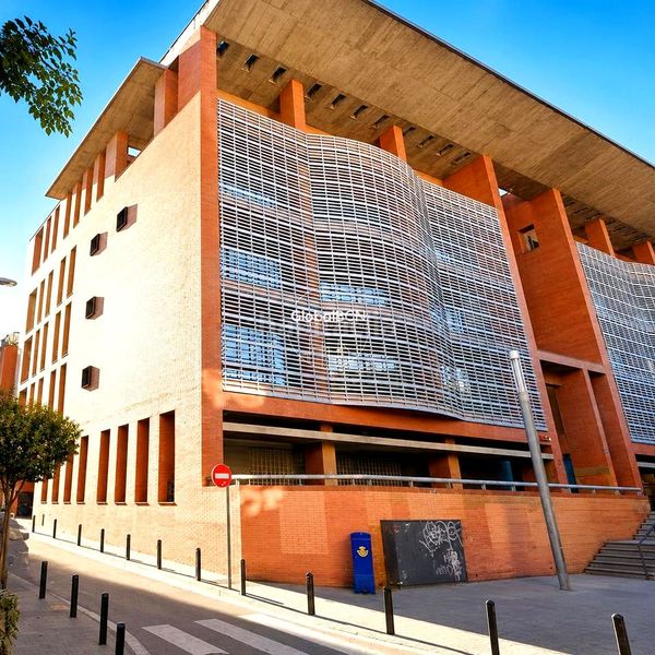 Foto a45ab024-aa42-4696-8156-8bf3432a652b. Pis a La Gavarra Cornellà de Llobregat