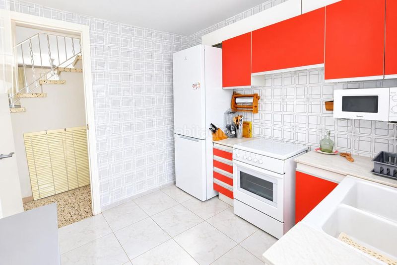 Foto 4cb31a57-d42f-426e-839e-e0dfe9ed7fd5. Casa amb piscina a Cunit residencial Cunit
