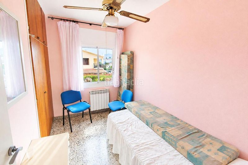 Foto 7bc53416-ea86-4b77-86ce-9fd41b055825. Casa amb piscina a Cunit residencial Cunit