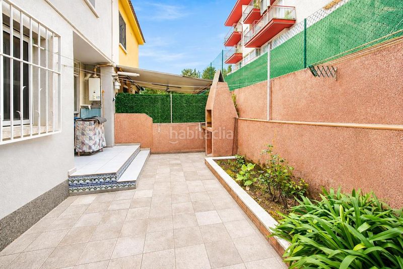 Foto 8ce8e4e0-7b63-4c63-9472-d956b5f89256. Casa amb piscina a Cunit residencial Cunit