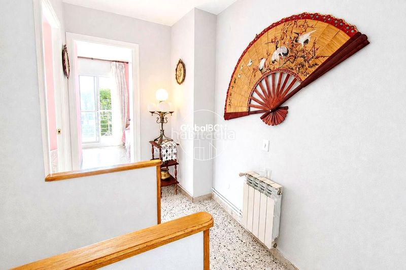 Foto a7d44a42-72bb-4eee-896a-57a377ce21e1. Casa amb piscina a Cunit residencial Cunit