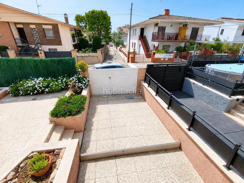 Foto e139046b-6c31-4000-a9ca-326fc79a883b. Casa amb piscina a Cunit residencial Cunit