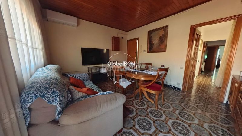Foto 47a8cd84-aece-4561-b5c1-a2cfedbf2387. Penthouse in Almeda - El Corte Inglés Cornellà de Llobregat