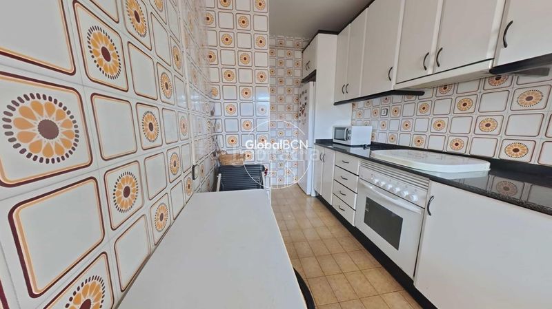 Foto 513e16a9-e471-4be5-9fa8-6724cc840d74. Penthouse in Almeda - El Corte Inglés Cornellà de Llobregat