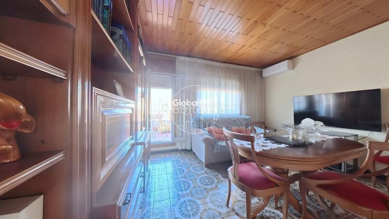 Foto d9cf278f-8317-4a9b-8d1c-04acf844741c. Penthouse in Almeda - El Corte Inglés Cornellà de Llobregat