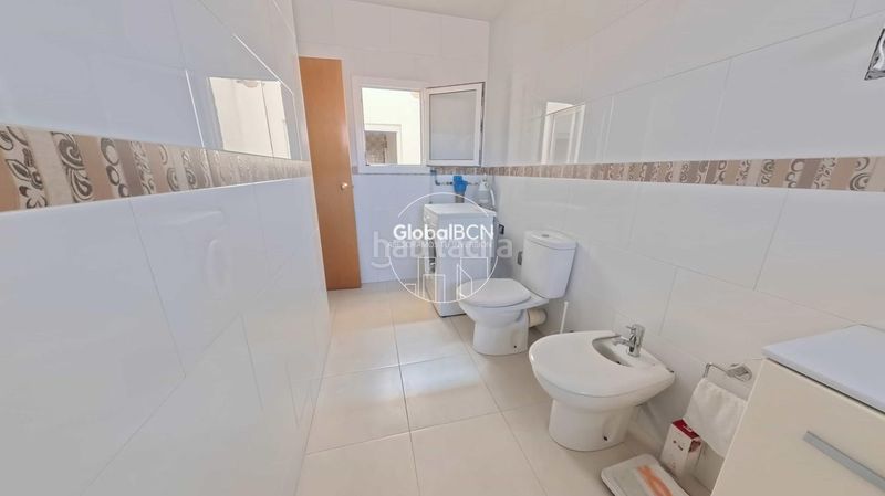 Foto f631e159-4617-44d4-888b-edb379068b1a. Penthouse in Almeda - El Corte Inglés Cornellà de Llobregat