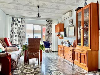 Appartamento in Saladar. Ltpgtdescubre este fantaacutestico piso de 165 msup2 en una de l