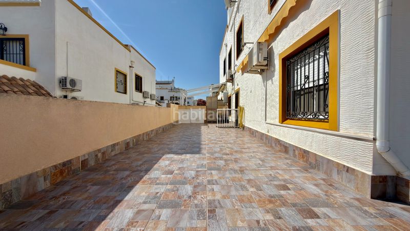 Foto 77f1be27-ca7e-4809-a116-8445118e45da. Casa adossada amb aparcament piscina a La Florida Orihuela