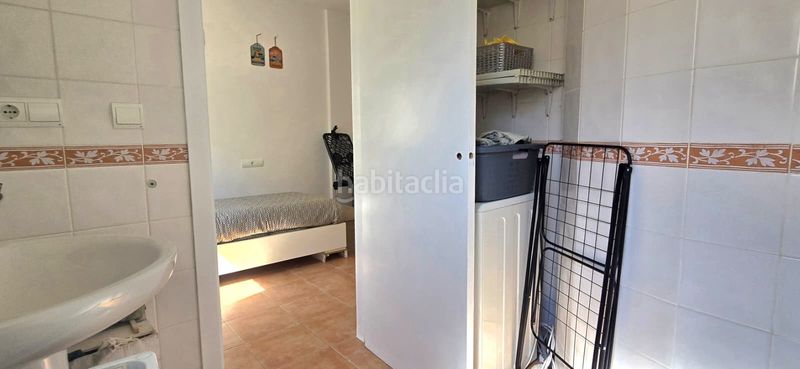 Foto 996d81ff-9335-492a-a70f-5cb2a4d5ca7a. Casa adossada amb piscina a Montebello - Nou Espai Nucia (la)