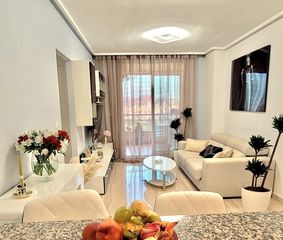 Flat in Via Parque. Ltpgtespectacular apartamento de 3 dormitorios con vistas al mar