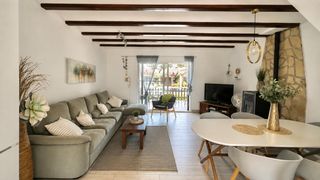 Casa en L'Almadrava - L'Estany�. Ltpgtltstronggtadosado duacuteplex a solo 450 metros de la playa