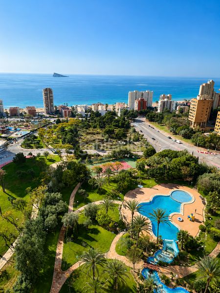 Foto d50ac858-fb5b-42f4-a628-bf8b96718dfc. Pis amb aparcament piscina a Via Parque Benidorm