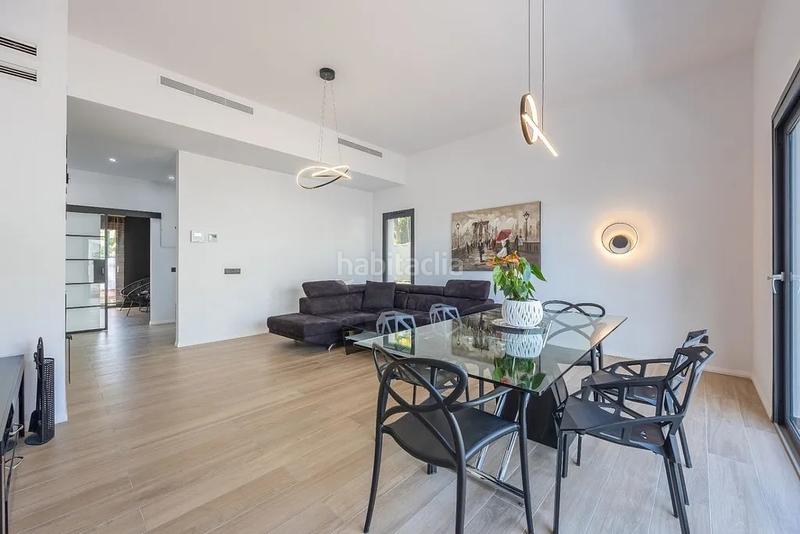 Foto 15d11905-7710-4328-ac30-705a330317b1. Chalet ltpgtubicada en una zona exclusiva y tranquila , esta villa de lujo de una sola planta combina disentildeo moderno con un en Altea