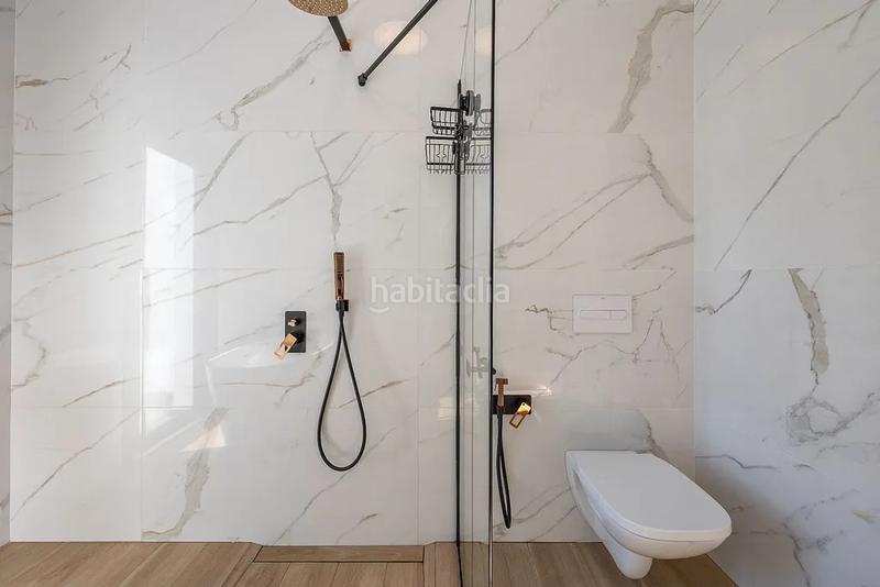 Foto 50abb420-b5a8-41f3-9486-b79d6b589049. Chalet ltpgtubicada en una zona exclusiva y tranquila , esta villa de lujo de una sola planta combina disentildeo moderno con un en Altea