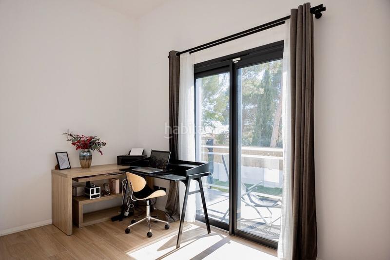 Foto b89902f0-44b7-4b92-98c2-04b604d86a21. Chalet ltpgtubicada en una zona exclusiva y tranquila , esta villa de lujo de una sola planta combina disentildeo moderno con un en Altea