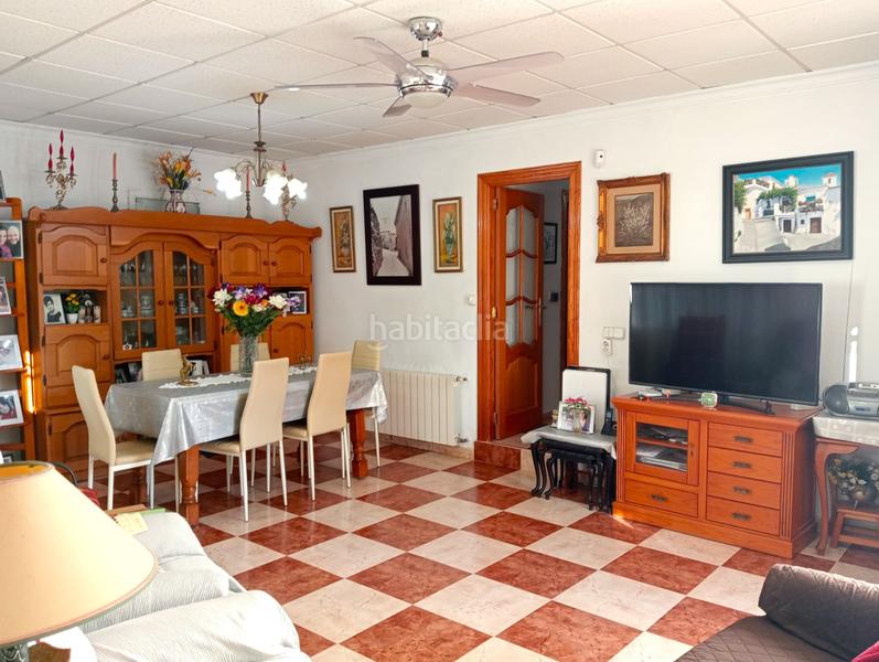 Foto 878fd70b-37ee-43b5-b510-43c4b3fda390. Casa aparellada a Pueblo-Ubanizaciones Alfàs del Pi (l´)