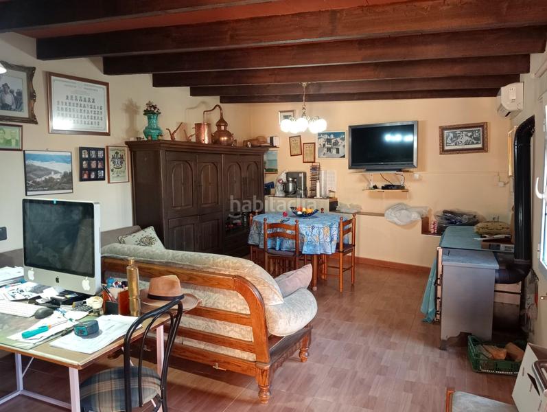 Foto 9cd0df50-4276-4ad0-9a7d-cdb2e8f8af05. Casa aparellada a Pueblo-Ubanizaciones Alfàs del Pi (l´)