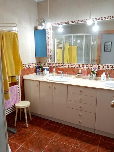 Foto f511163b-eac3-4d60-b7e5-66a13f908c15. Casa aparellada a Pueblo-Ubanizaciones Alfàs del Pi (l´)