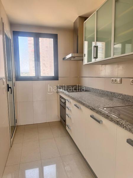Foto 6879b9f6-539f-4a97-9fec-676729b50bbd. Appartement avec chauffage parking piscine dans Playa Levante Benidorm