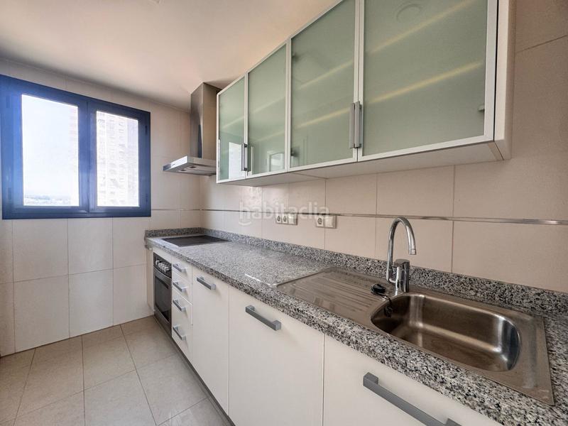 Foto d4e4b7fd-7de8-4cb3-a05d-b5fa69c7f9a2. Appartement avec chauffage parking piscine dans Playa Levante Benidorm