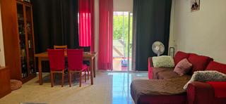Reihenhaus in Coloma. Ltpgtse vende casa adosada en la nuciacutealtstronggt,ampnbsplts