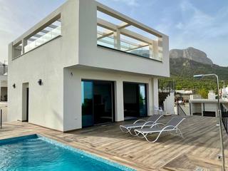 Casa a Polop. Ltpgtte presentamos esta elegante ltstronggtvilla independiente